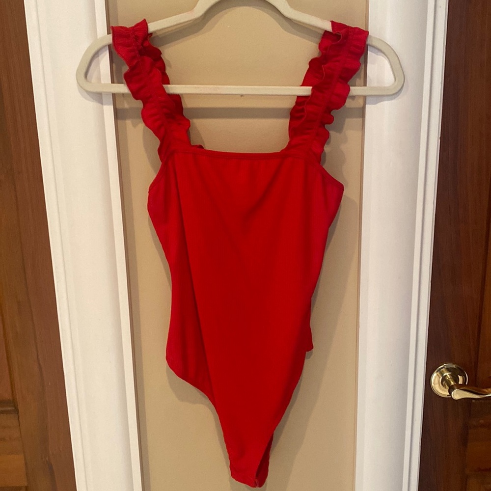 Red ribbed ruffle bodysuit